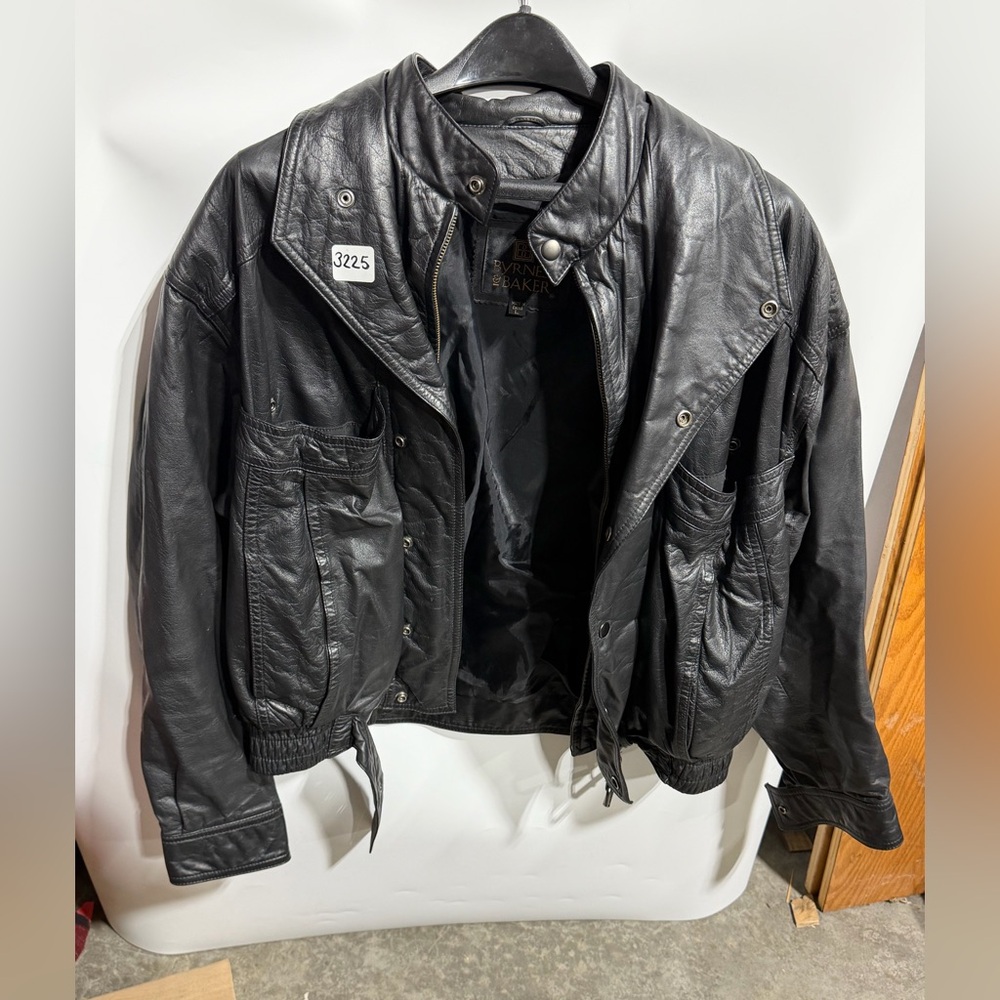 #3225-Men's Black Leather Bomber Jacket - Classic Varsity Style